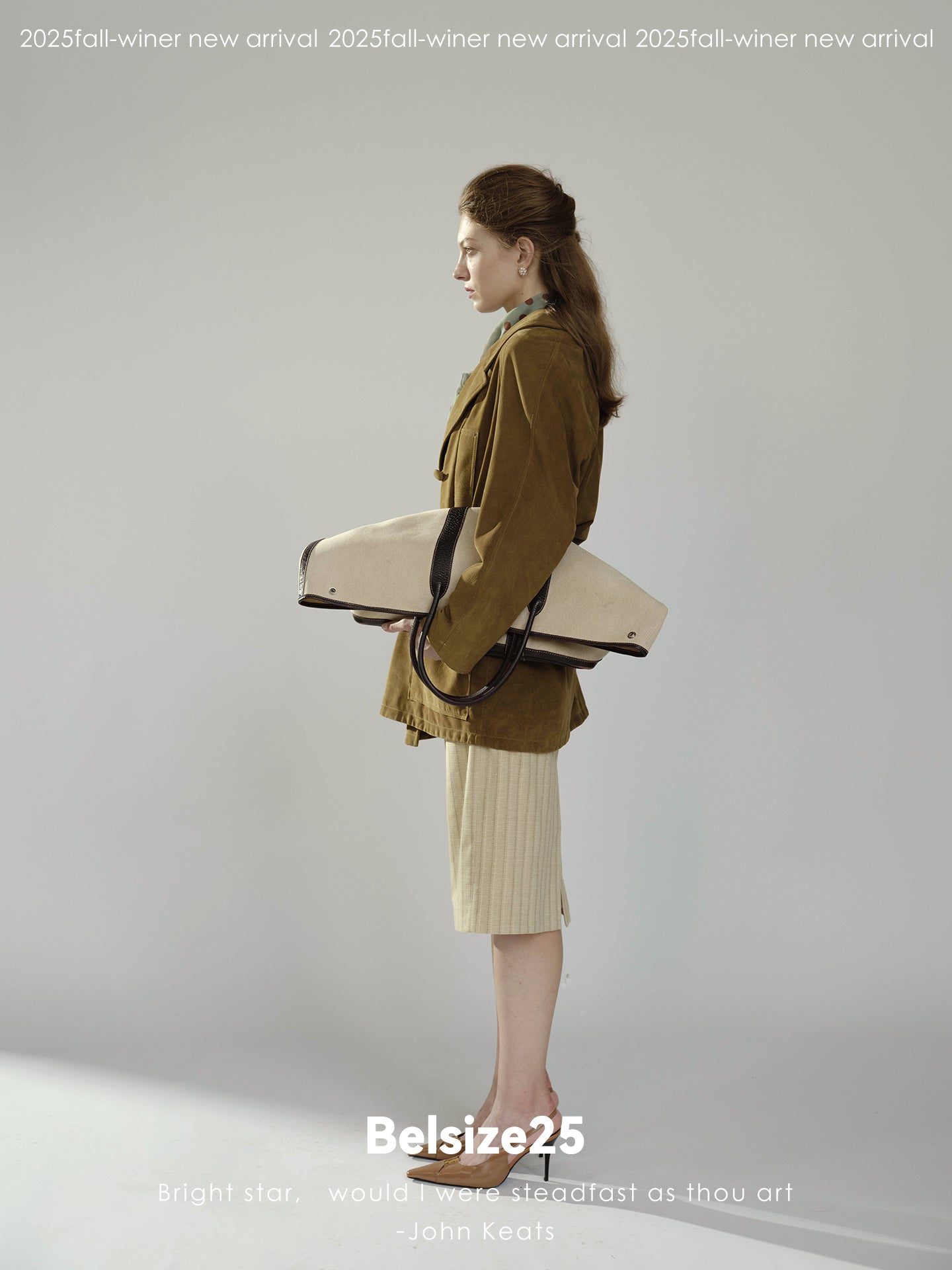 Pure goatskin hunting belted coat, pine cone green with a large lapel, soft and delicate texture.
