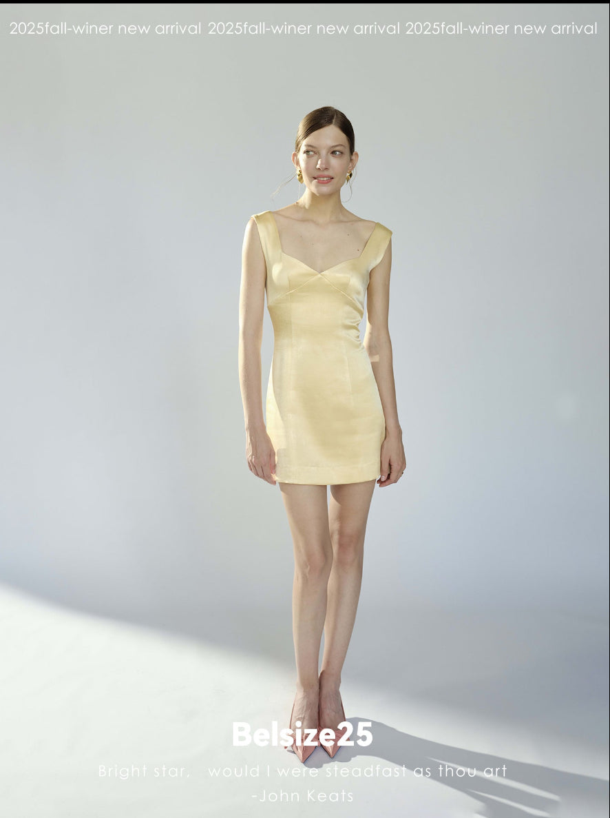 Golden Time Heavyweight satin super slim-fit three-dimensional segmented square neck mini skirt